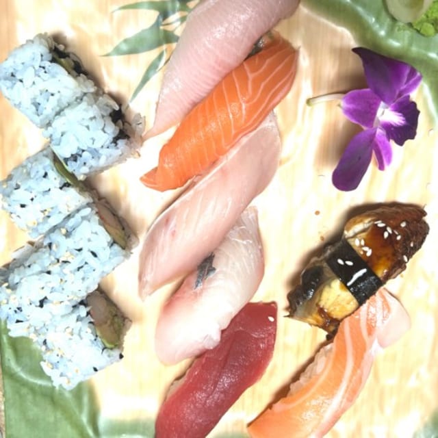 Sushi Regular.