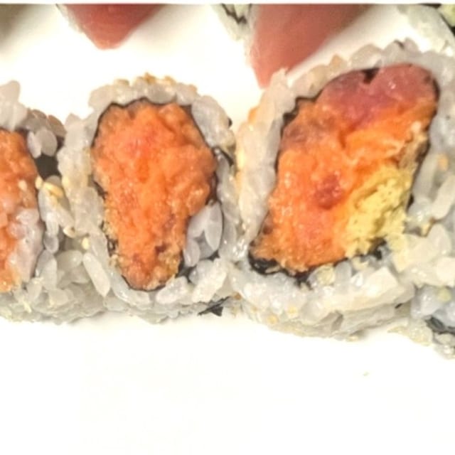 Spicy Tuna Sushi Roll.