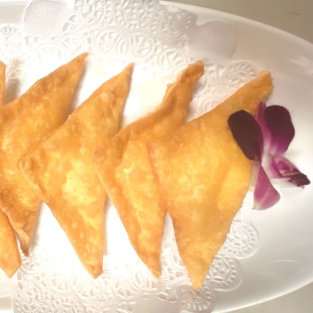 Krab Rangoon.